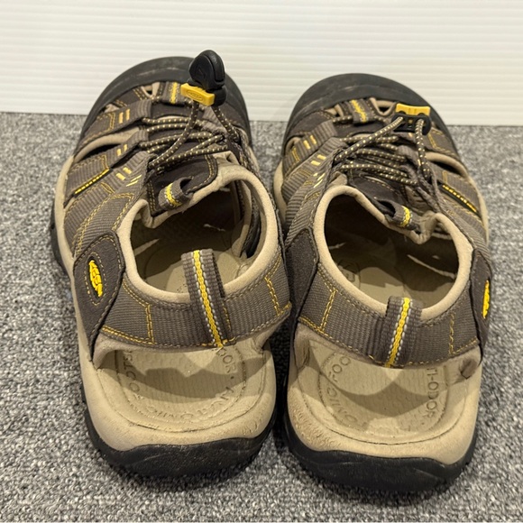 KEEN Outdoor Sandals - Picture 3 of 4